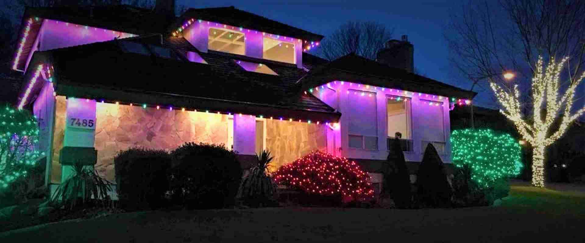 Why Hiring A Christmas Light Installation Contractor Is Better